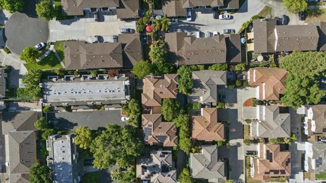 1729 Bucknall Road, Campbell CA: https://media.crmls.org/mediaz/a859d765-dd68-4419-ae5d-fac5921d2cba.jpg