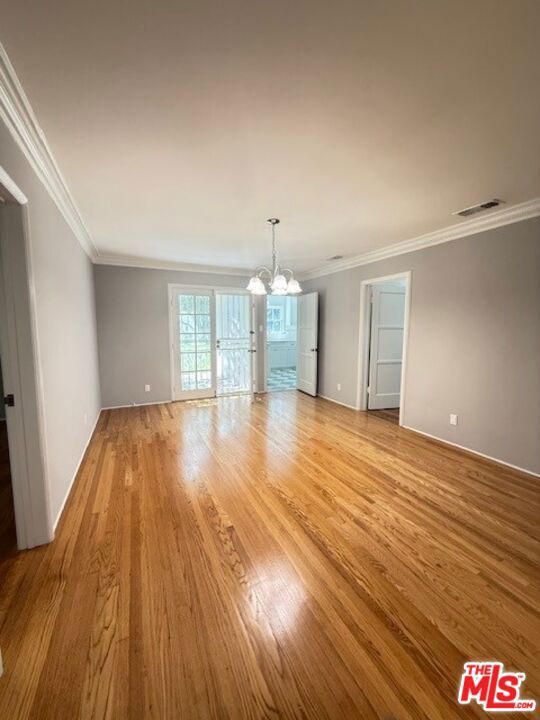 2515 Canyon Drive, Los Angeles CA: https://media.crmls.org/mediaz/a85a3a8e-c314-47e1-8679-dc34241ca5e6.jpg