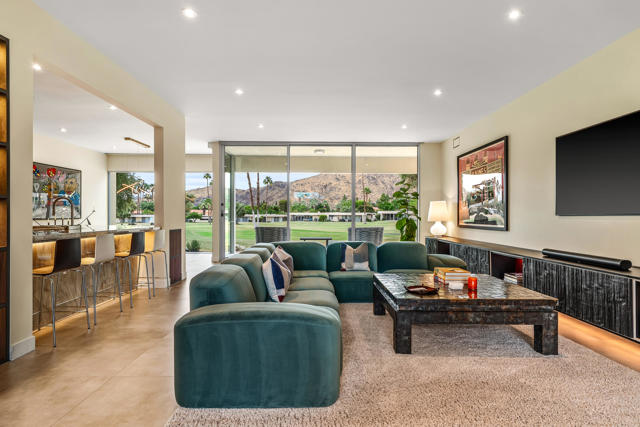 133 Desert Lakes Drive, Palm Springs, CA 92264