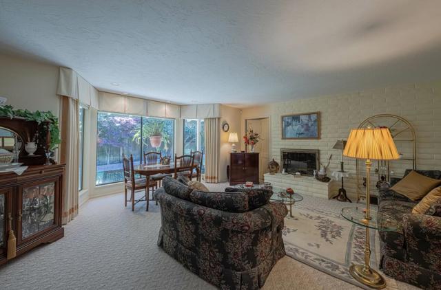 51 La Mirada Court, Salinas CA: https://media.crmls.org/mediaz/a85c19fd-8e4e-4524-8989-161f7d583860.jpg