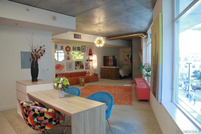 1080 Park Blvd, San Diego CA: https://media.crmls.org/mediaz/a85ce50f-66c9-41fb-9fe4-98d9d412eb63.jpg