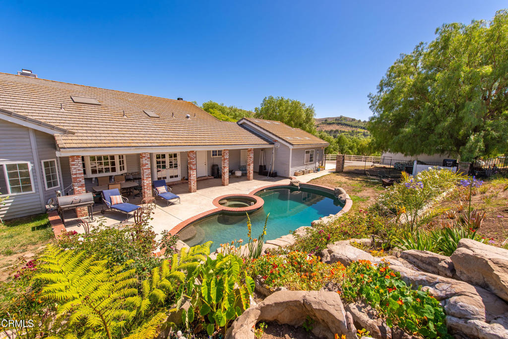 4850 N Moorpark Road
