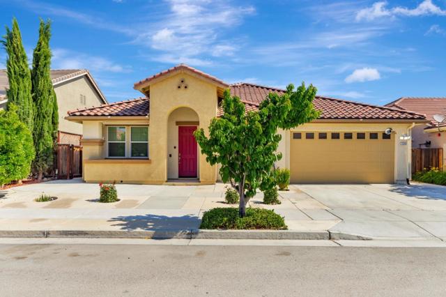 1254 Steinbeck Drive, Hollister CA: https://media.crmls.org/mediaz/a85e7243-2f5d-401e-aec7-6f05d4d84c9a.jpg