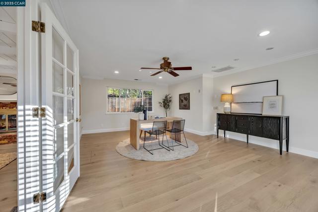 967 Ocho Rios Dr, Danville CA: https://media.crmls.org/mediaz/a85e89dd-94ba-474f-83fe-eab4ce713723.jpg