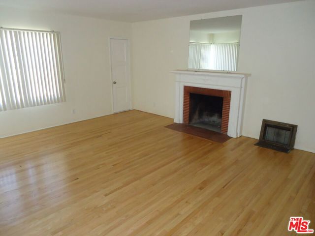 Image 3 for 7518 Westlawn Ave, Los Angeles, CA 90045