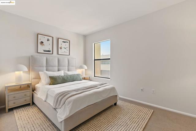 1213 67Th St, Oakland CA: https://media.crmls.org/mediaz/a85fa673-6fac-45c9-891f-f68a4667010f.jpg