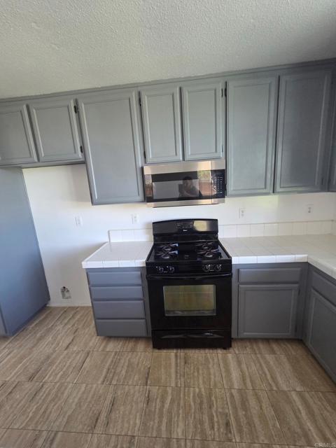 Detail Gallery Image 30 of 52 For 821 Verin Ln, Chula Vista,  CA 91910 - 5 Beds | 3 Baths