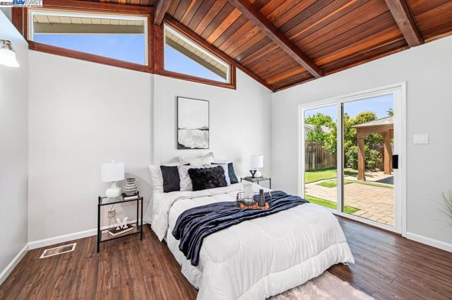 285 Edythe St, Livermore CA: https://media.crmls.org/mediaz/a8609b95-48a9-4507-ab5a-056880b10634.jpg