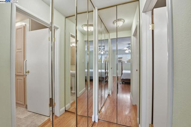 Image 17 of 30 For 15596 Tilden St