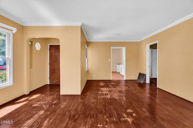 4127 Scandia Way, Los Angeles CA: https://media.crmls.org/mediaz/a8627287-ade3-4b1e-9623-6faff9553bdb.jpg