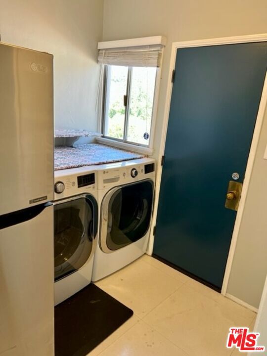 11346 Cashmere Street, Los Angeles CA: https://media.crmls.org/mediaz/a8627877-ece4-45e1-9c4d-cc8041379e50.jpg