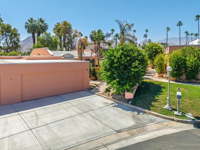 Image 43 of 62 For 47157 El Menara Circle