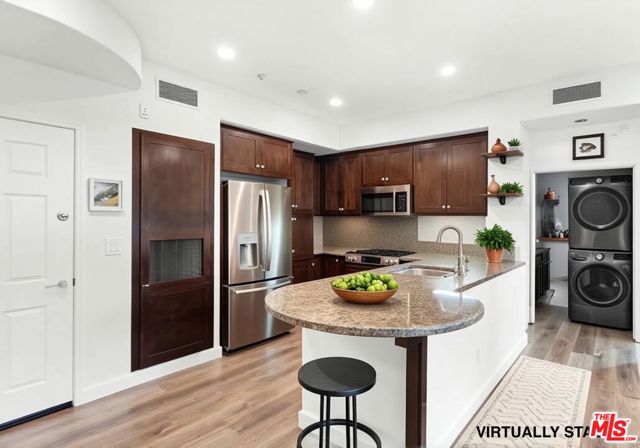 13044 Pacific, Playa Vista CA: https://media.crmls.org/mediaz/a862d944-61c0-4dc1-b29b-2677fe7c390c.jpg