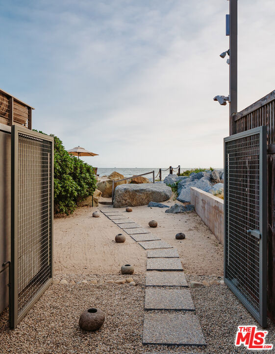 Gate to Beach