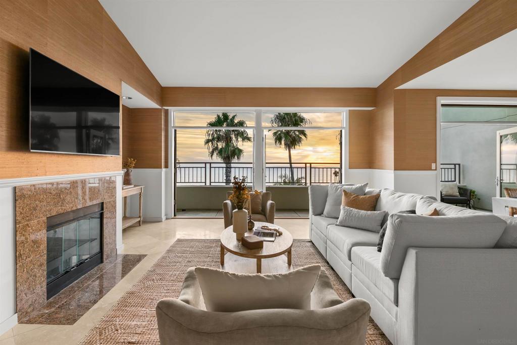 5430 La Jolla Boulevard #C302