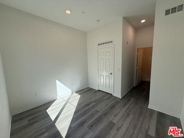 65 Plateau, Irvine CA: https://media.crmls.org/mediaz/a864b64d-a7ee-4f6b-8a2d-d6d3ea521207.jpg