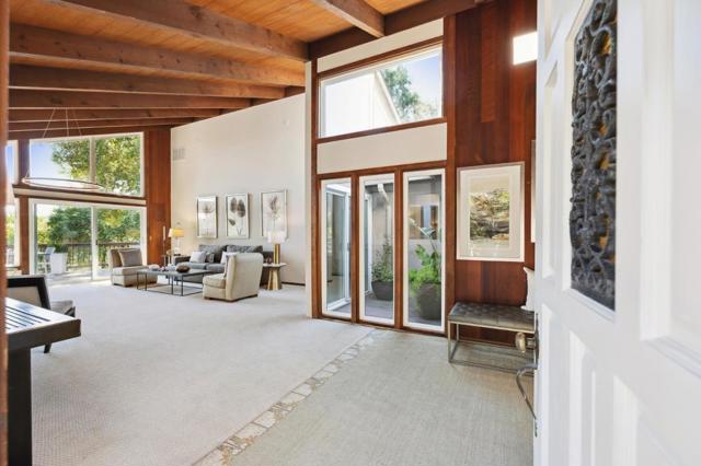 10605 Berkshire Drive, Los Altos Hills CA: https://media.crmls.org/mediaz/a865594e-8b9c-4839-9108-017b947329ff.jpg