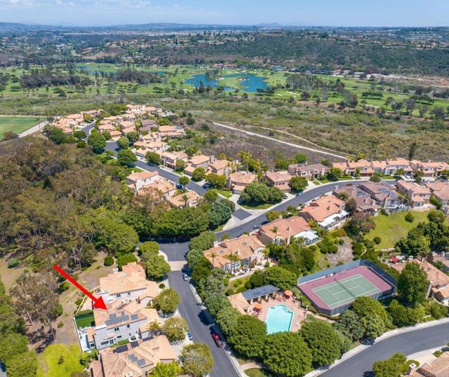4470 Caminito Tecera, Del Mar CA: https://media.crmls.org/mediaz/a866233a-080e-4240-a619-e882c5d0aff8.jpg