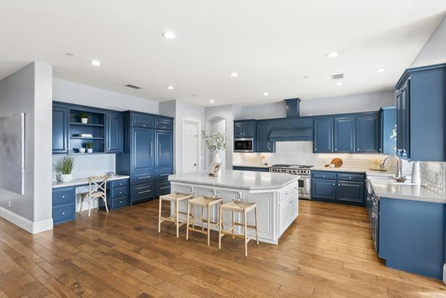 Detail Gallery Image 4 of 19 For 3401 Adams Run, Encinitas,  CA 92024 - 6 Beds | 4/1 Baths