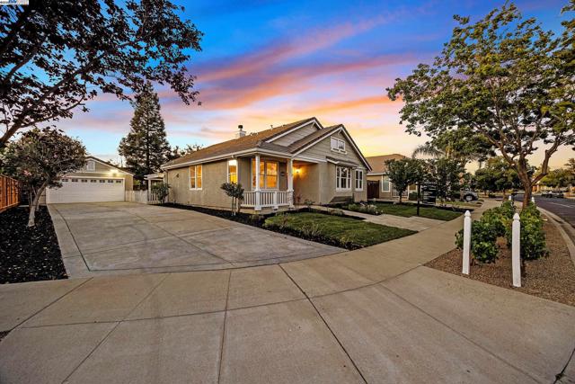 6424 Altamar Cir., Livermore CA: https://media.crmls.org/mediaz/a868ad58-e478-49df-9293-f9ef44179804.jpg