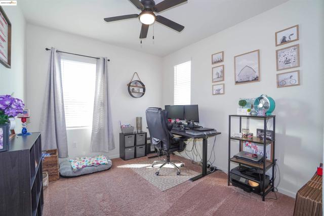 298 McClelland Way, Oakley CA: https://media.crmls.org/mediaz/a868d678-a8fd-418e-b09e-95d686f0c198.jpg