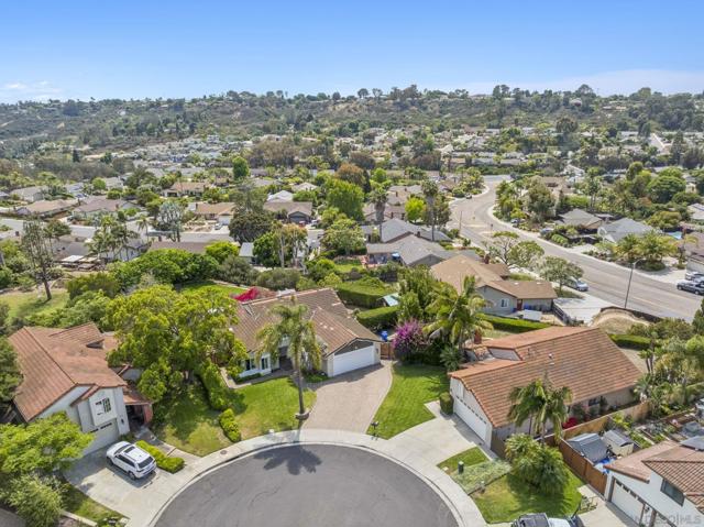 602 HOLLYRIDGE DRIVE, Encinitas CA: https://media.crmls.org/mediaz/a8698e91-2fd6-41a0-b6b5-27573268d903.jpg