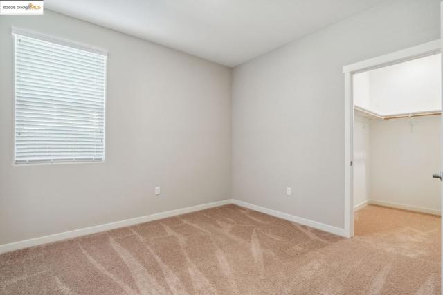 2242 Park PL, Rio Vista CA: https://media.crmls.org/mediaz/a86a7483-fae4-45ce-bd47-e4578392f774.jpg