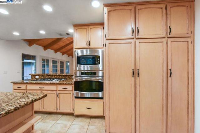 Image 17 of 59 For 7325 Hill Rd