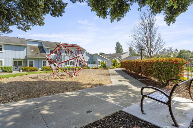 758 Pinta Lane, Foster City CA: https://media.crmls.org/mediaz/a86bc126-db77-4b45-8f4c-487c62a4897e.jpg