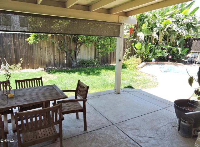 2209 Aspenpark Court, Thousand Oaks CA: https://media.crmls.org/mediaz/a86c12f2-7c7a-4351-80e6-410d40eb7617.jpg