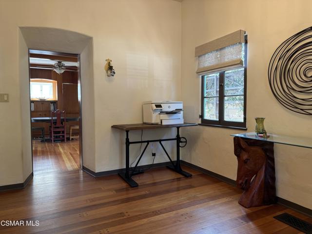 1979 Allen Avenue, Altadena CA: https://media.crmls.org/mediaz/a86c4d2c-ac38-452e-a7fe-5432e1f4fef0.jpg