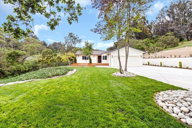 7183 Tustin Road, Salinas CA: https://media.crmls.org/mediaz/a86d2112-655d-4026-8e27-58a223c22040.jpg