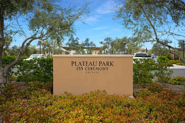 107 Starbright, Irvine CA: https://media.crmls.org/mediaz/a86d31ec-bf31-49eb-95e0-bfeabc5d2067.jpg