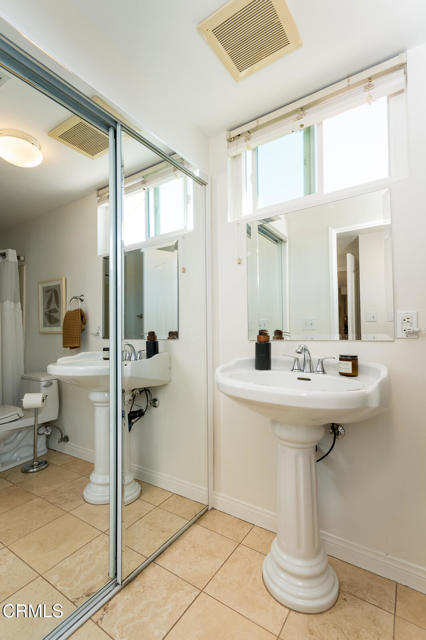 Detail Gallery Image 46 of 74 For 3550 Santa Carlotta St, Glendale,  CA 91214 - 5 Beds | 4 Baths