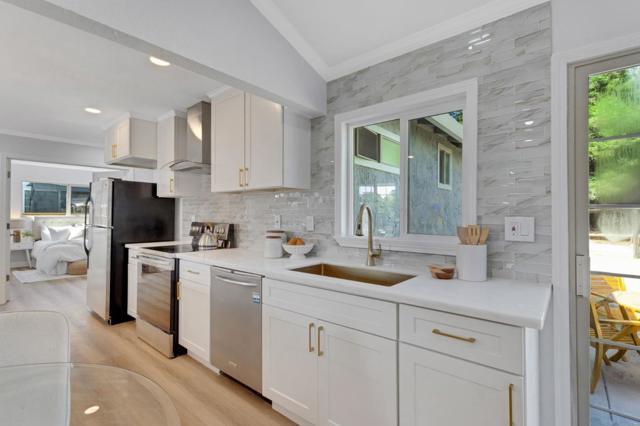 5194 Running Bear Drive, San Jose CA: https://media.crmls.org/mediaz/a86e7fc4-bdf3-4c9c-9ab7-d993f68d398c.jpg