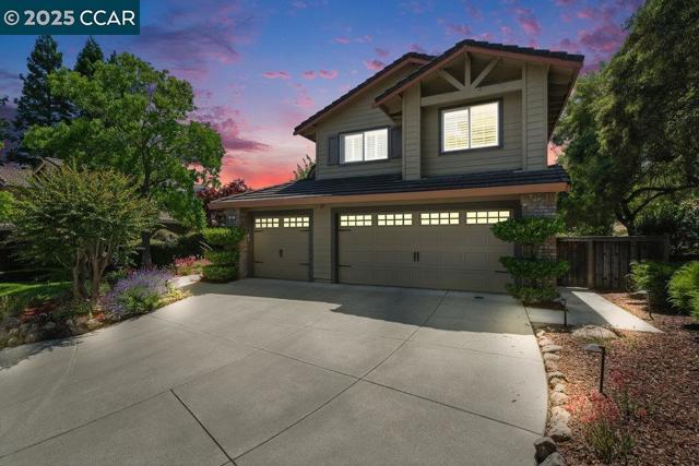 29 Blue Haven Ct, Danville CA: https://media.crmls.org/mediaz/a86f59bc-4857-41d9-81ac-d3e996ece51e.jpg