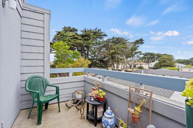 3095 Marina Drive, Marina CA: https://media.crmls.org/mediaz/a86fd97b-0652-4fb5-bc57-19285ca430d4.jpg
