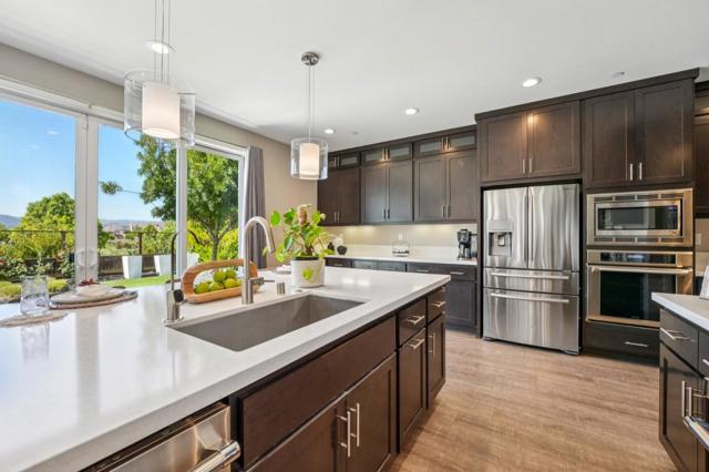 18713 White Moon Drive, Morgan Hill CA: https://media.crmls.org/mediaz/a86fee97-8cff-402c-9099-efca942dba22.jpg