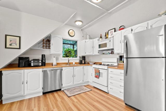 7919 Empire Grade, Santa Cruz CA: https://media.crmls.org/mediaz/a870532c-cbf6-4f3e-bfdf-de57c1b17816.jpg