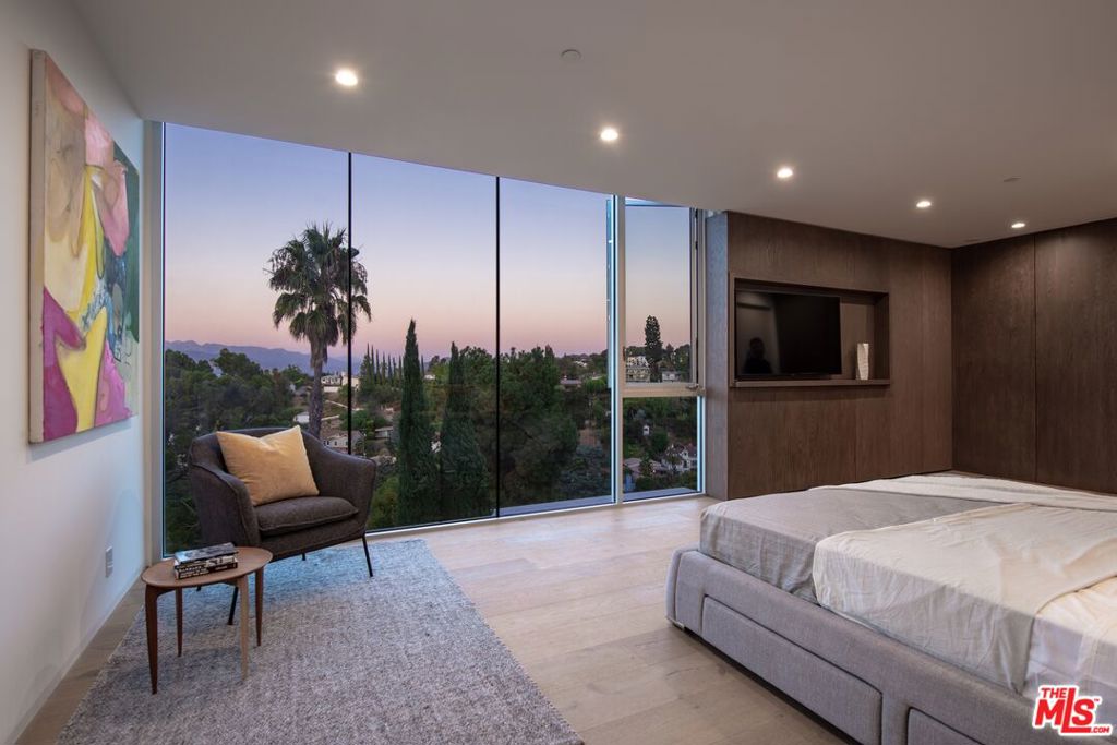 3925 Murietta AvenueSherman Oaks img 5