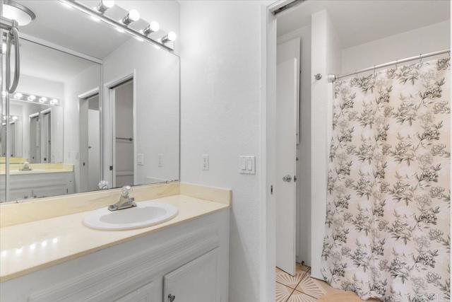 2844 47Th Street, San Diego CA: https://media.crmls.org/mediaz/a872d440-0b60-469c-ad82-daabb1a39643.jpg
