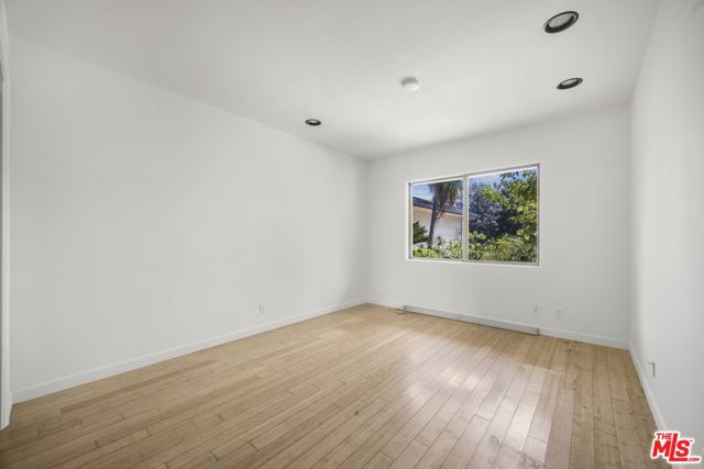 3133 Barbydell Drive, Los Angeles CA: https://media.crmls.org/mediaz/a873dfcd-2bfd-410f-a1fc-099f07f17320.jpg
