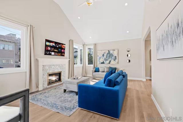 3700 Third Ave, San Diego CA: https://media.crmls.org/mediaz/a874d711-f177-4c72-bcb8-5c038c1f1833.jpg