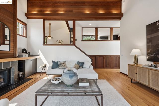 737 Woodhaven Rd, Berkeley CA: https://media.crmls.org/mediaz/a87642f3-9bed-4daf-a570-6a2adea5100e.jpg