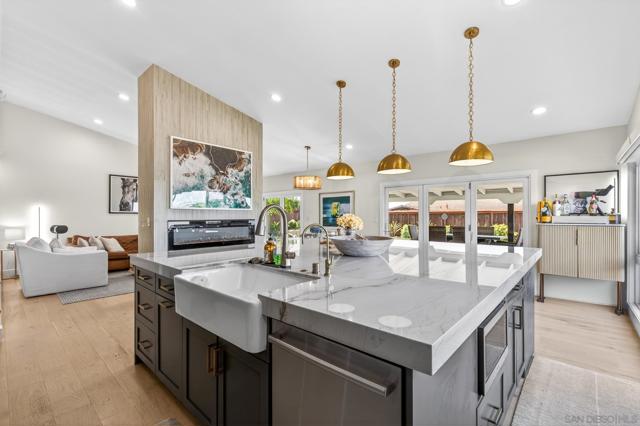 14224 Recuerdo Dr, San Diego CA: https://media.crmls.org/mediaz/a876d284-4cbf-4a66-a587-bef80641992e.jpg