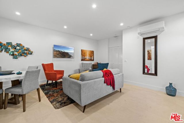 14916 Hesby Street, Sherman Oaks CA: https://media.crmls.org/mediaz/a87706e5-0c2d-451d-a71a-7635ed3ba98f.jpg