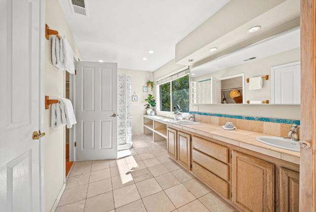 175 Merry Lane, Aptos CA: https://media.crmls.org/mediaz/a87719fe-dde2-4fa5-a72a-bb6a06e81f71.jpg