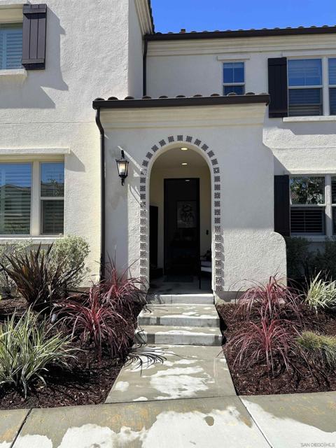 751 Merit Dr, San Marcos CA: https://media.crmls.org/mediaz/a8773a14-217e-42e0-9c8b-f4c36b9d61a7.jpg