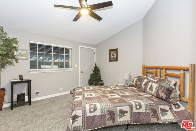 391 Montclair Drive, Big Bear City CA: https://media.crmls.org/mediaz/a877592d-d32b-4bc9-8adb-0a32311a8a71.jpg