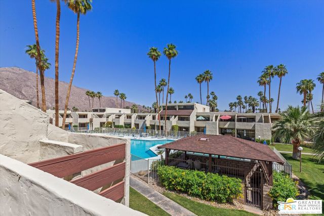 1655 E Palm Canyon Drive, Palm Springs CA: https://media.crmls.org/mediaz/a8786eec-dded-4d36-9b39-3ad983dcc28b.jpg